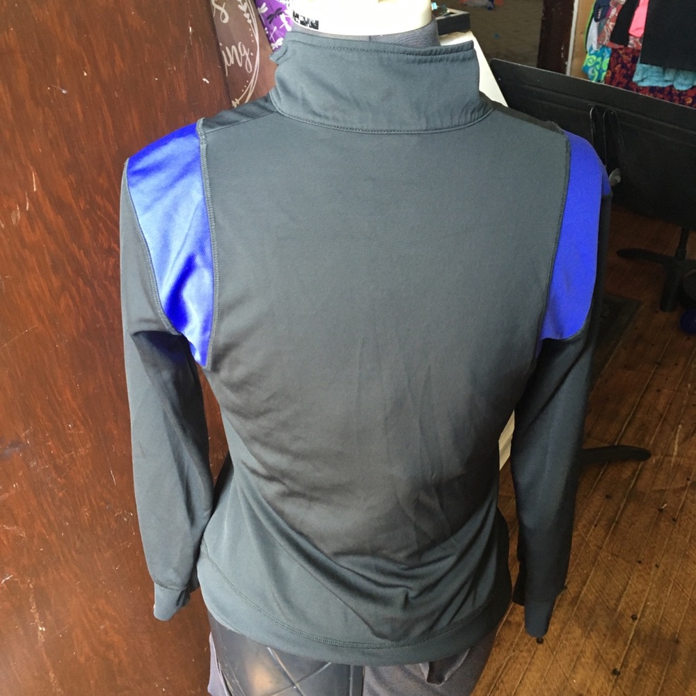 Nike M 8-10 athletic 1/4 zip pullover - Picture 2 of 3